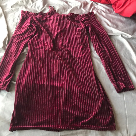 Long sleeve Burgundy ribbed Mini dress - Picture 2 of 2